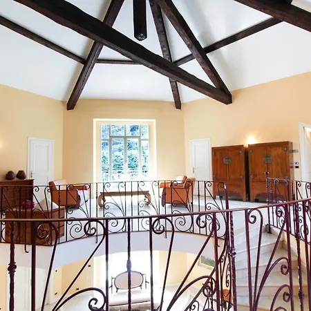 Villa Sleeps 16 Pool Air Con Wifi *