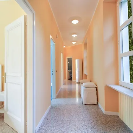 Sleeps 16 Pool Air Con Wifi Villa Stresa